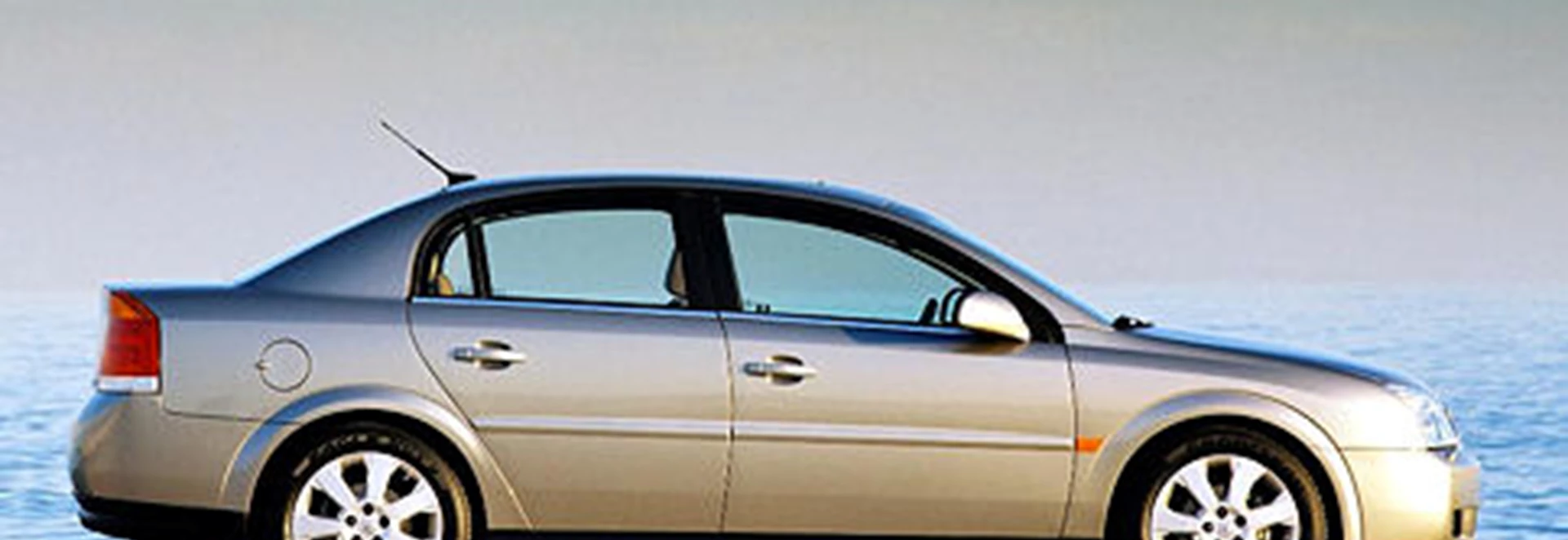 Vauxhall Vectra 3.2 Elite (2002)